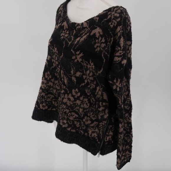 Free People Black and Brown Pullover Floral Sweater Zipper Detail Size XS - Picture 1 of 9